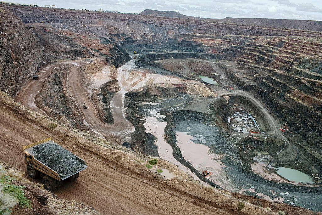 Алмазная шахта в Ботсване